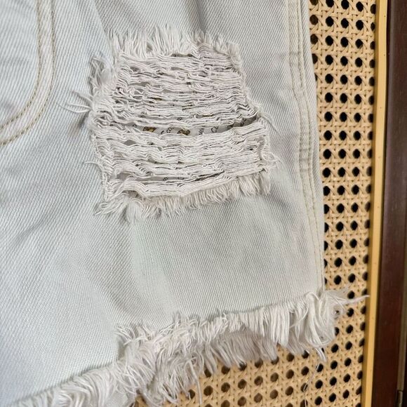 NWOT C&C California‎ Robin Distressed Denim Shortall w. Pins Size S - Picture 5 of 12